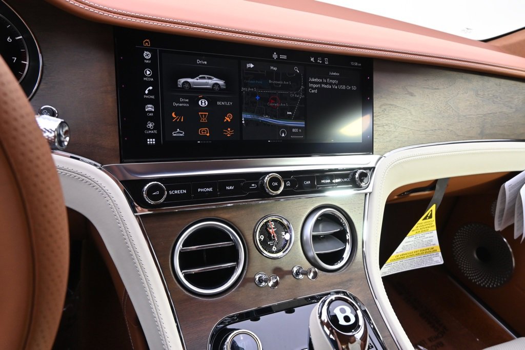 Used 2024 Bentley Continental GT image 31