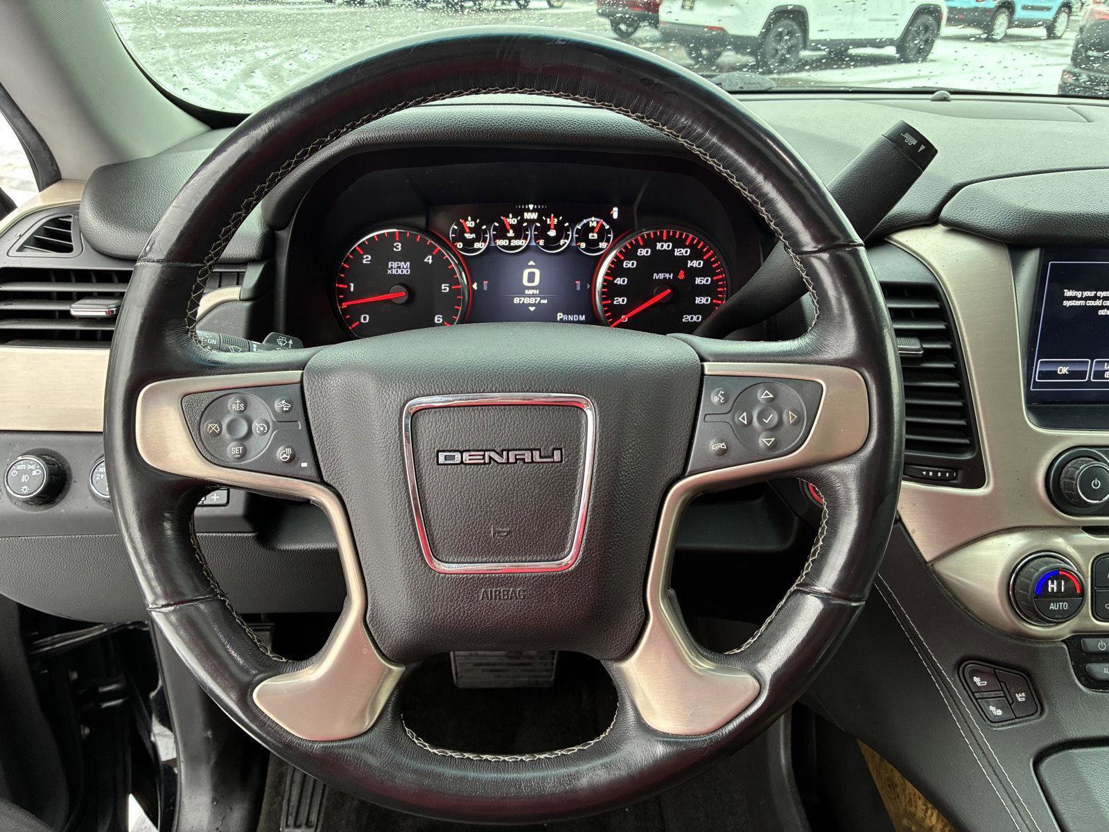 Used 2016 GMC Yukon Denali image 29