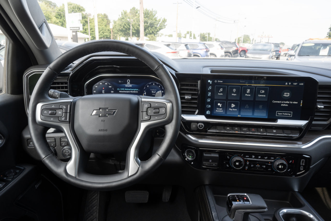 Used 2024 Chevrolet Silverado 1500 RST image 25