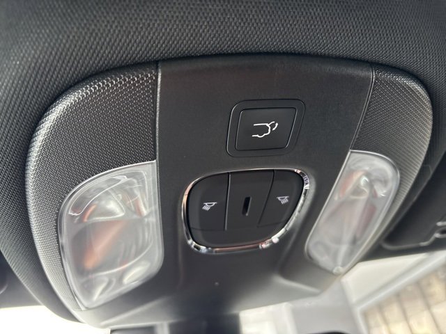 New 2026 Jeep Compass Latitude image 19