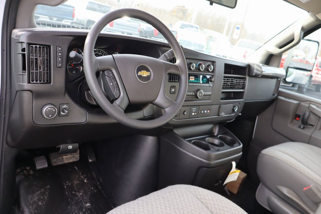 New 2025 Chevrolet Express 3500 w/ Power Convenience Package image 4