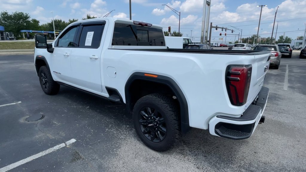 Used 2024 GMC Sierra 2500 AT4 w/ AT4 Premium Plus Package AWD/4WD image 8