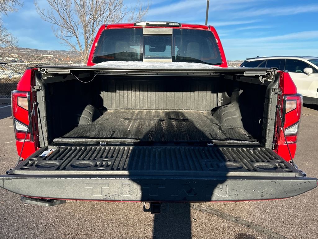 Used 2020 Nissan Titan PRO-4X w/ Pro-4x Convenience Package image 5