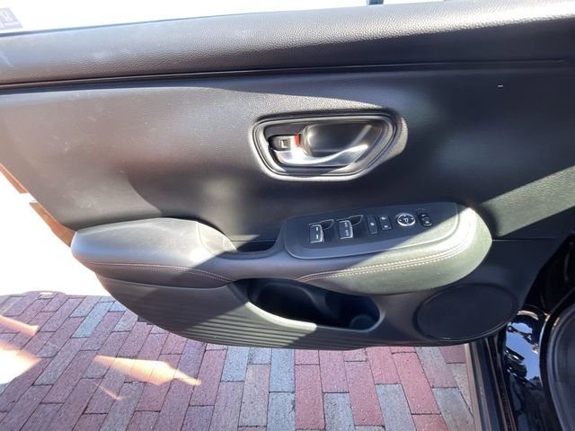 Used 2024 Honda HR-V Sport image 10