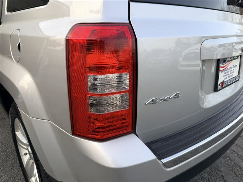 Used 2012 Jeep Patriot Limited w/ Sun/Sound Group image 10