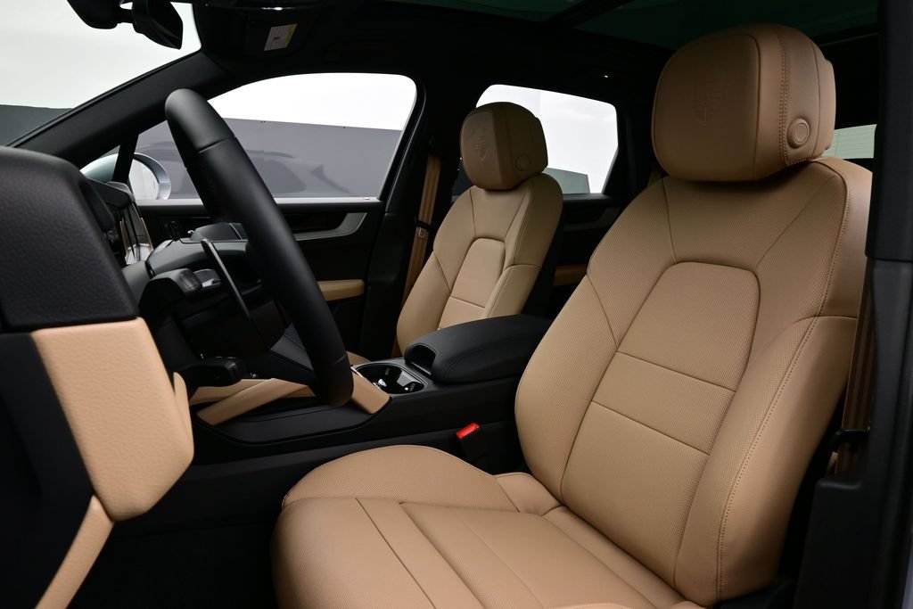 New 2026 Porsche Cayenne E-Hybrid AWD/4WD image 5