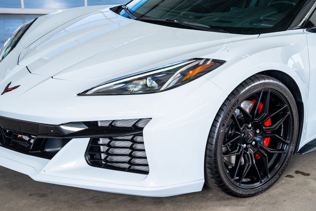 Used 2023 Chevrolet Corvette Z06 w/ Stealth Interior Trim Package image 12