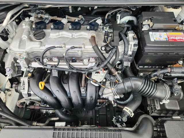 Used 2021 Toyota Corolla LE image 27