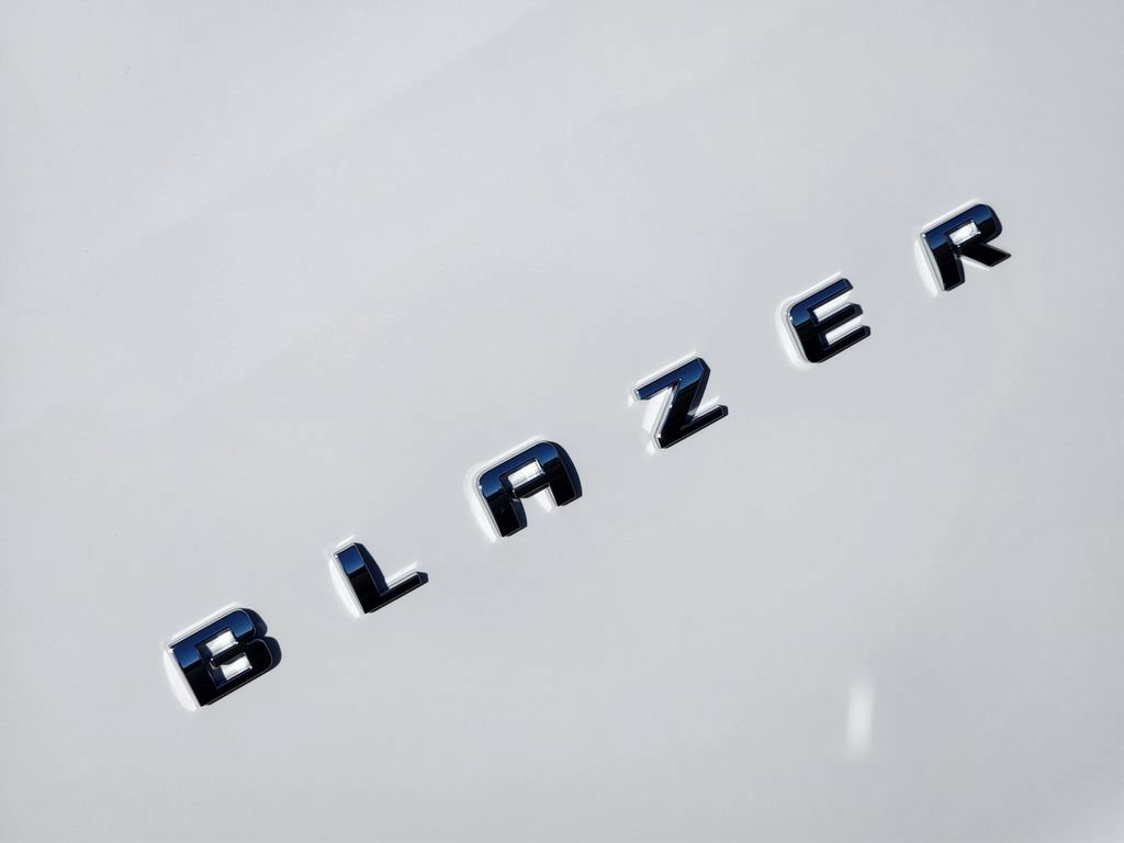 New 2026 Chevrolet Blazer LT w/ Convenience Package FWD image 9