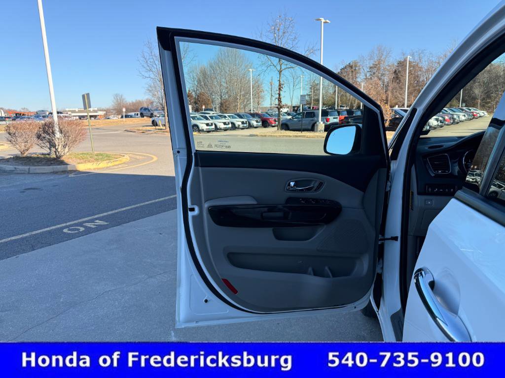 Used 2019 Kia Sedona EX w/ EX Premium Package image 15