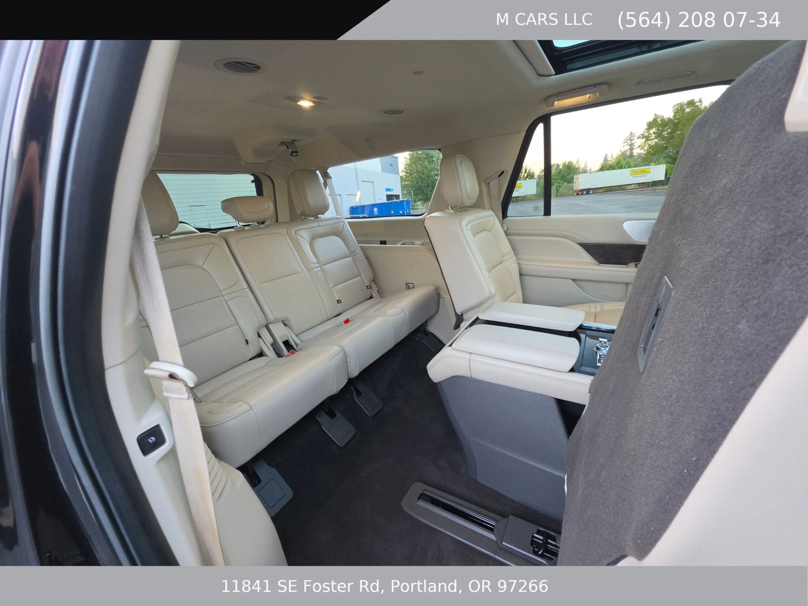 Used 2018 Lincoln Navigator L Reserve w/ Technology Package AWD/4WD image 22