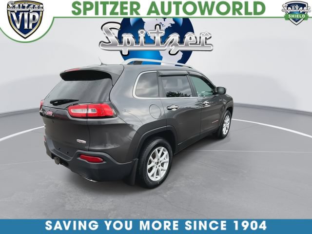 Used 2017 Jeep Cherokee Latitude w/ Cold Weather Group AWD/4WD image 8