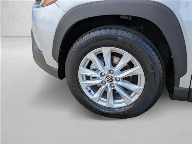 Used 2023 Toyota Corolla Cross LE image 23