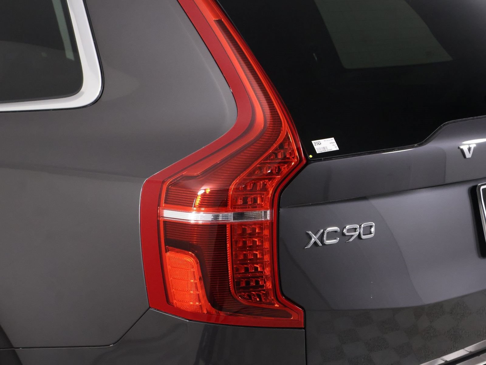 Certified 2024 Volvo XC90 T8 Plus w/ Protection Package Premier AWD/4WD image 18