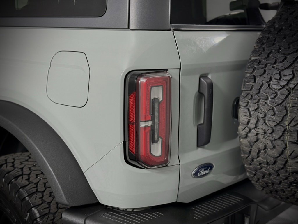 Used 2021 Ford Bronco Badlands image 12