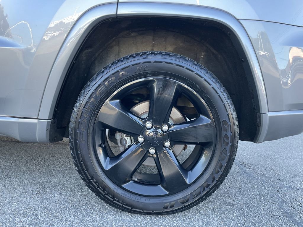 Used 2015 Jeep Grand Cherokee Altitude AWD/4WD image 10