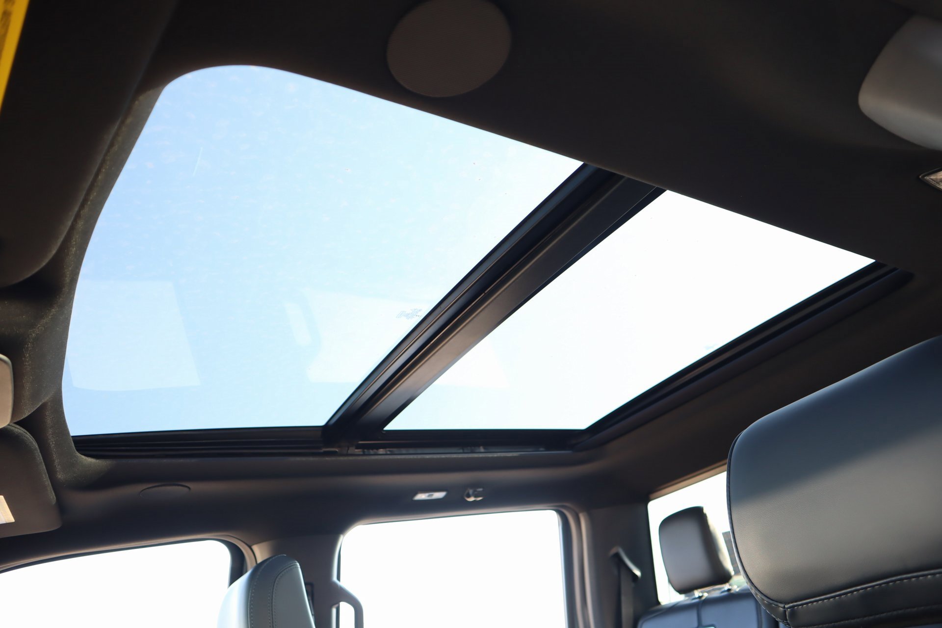 New 2025 Ford F150 Platinum w/ Equipment Group 702A High image 17