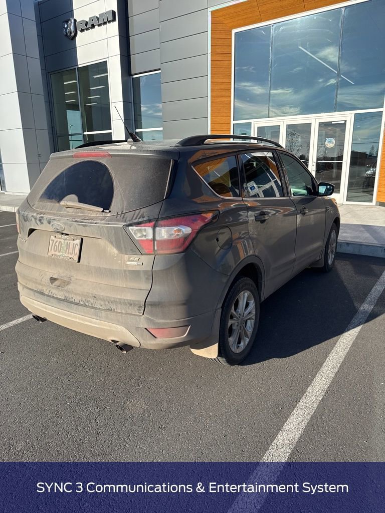 Used 2018 Ford Escape SE w/ SE Sync 3 Package AWD/4WD image 4