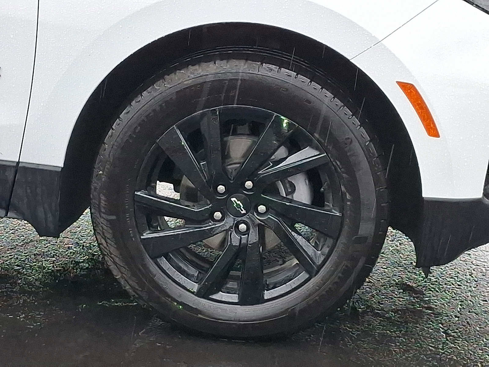 Used 2023 Chevrolet Equinox LS w/ Sport Edition image 8