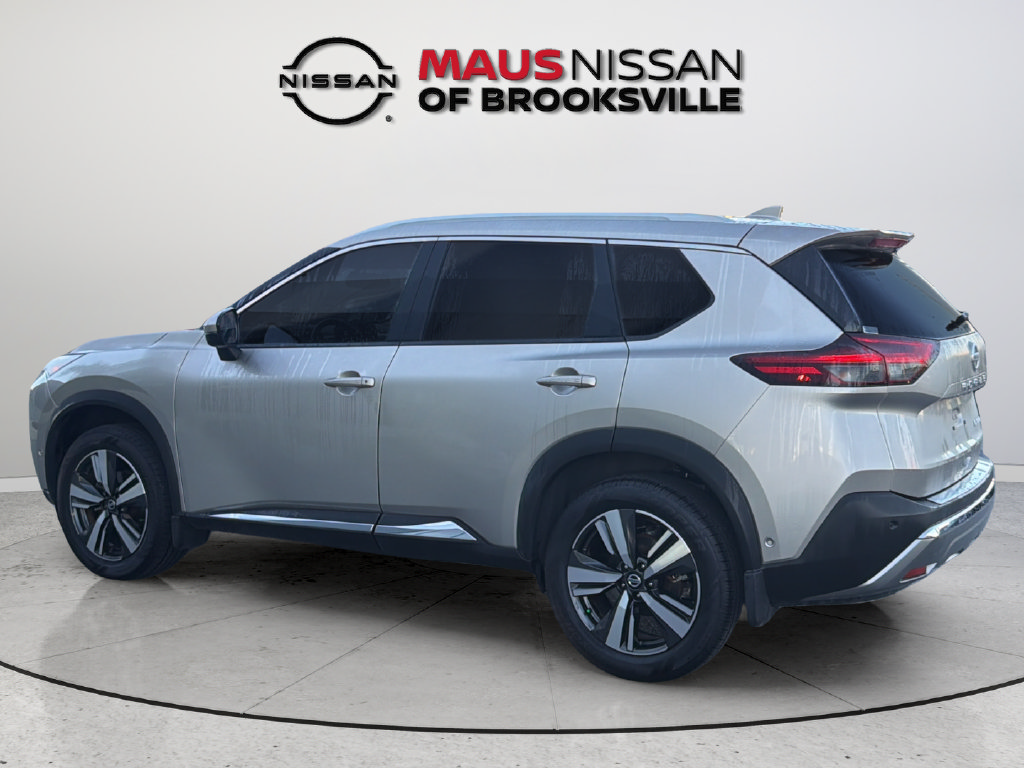 Certified 2021 Nissan Rogue Platinum FWD image 8