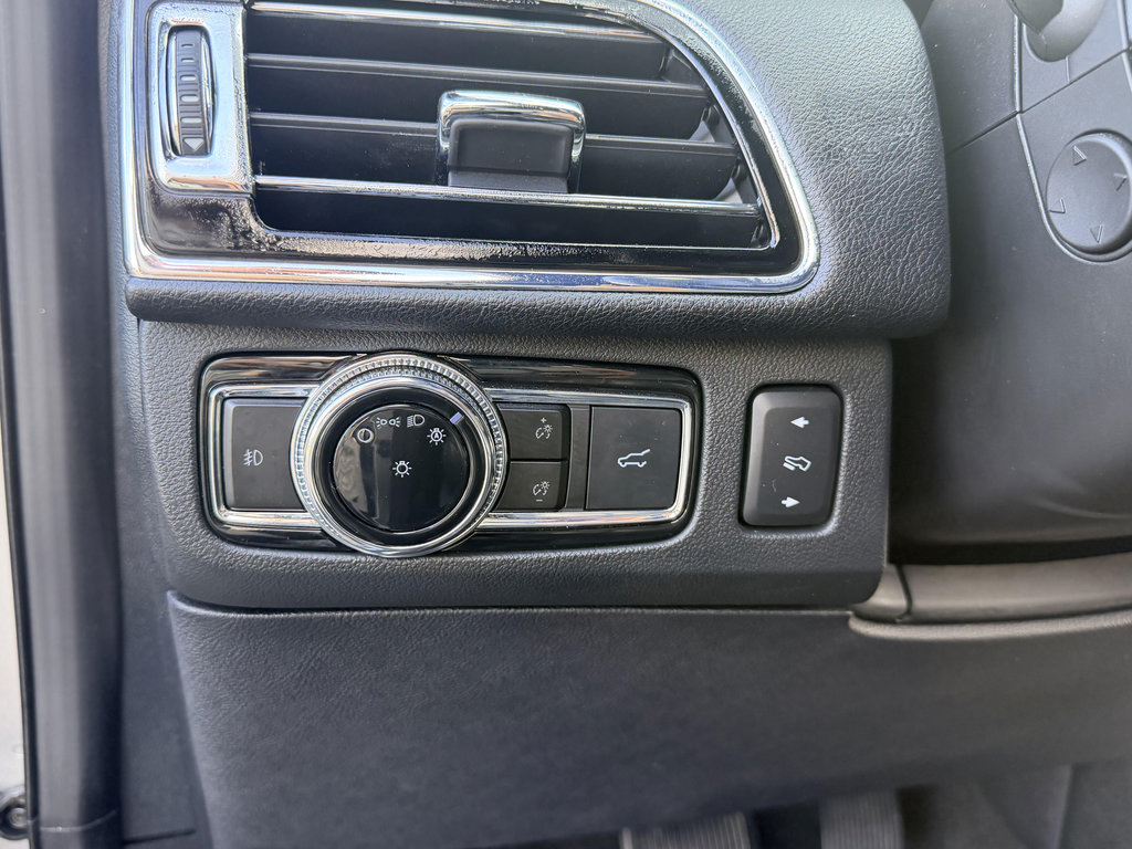 Used 2021 Lincoln Navigator L Reserve w/ Luxury Package AWD/4WD image 15