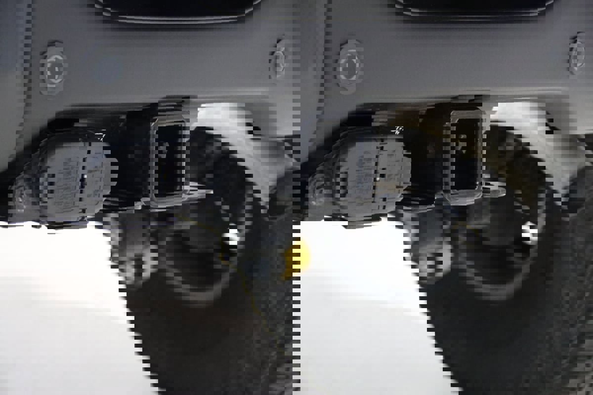 Used 2024 Ford Bronco Everglades image 16