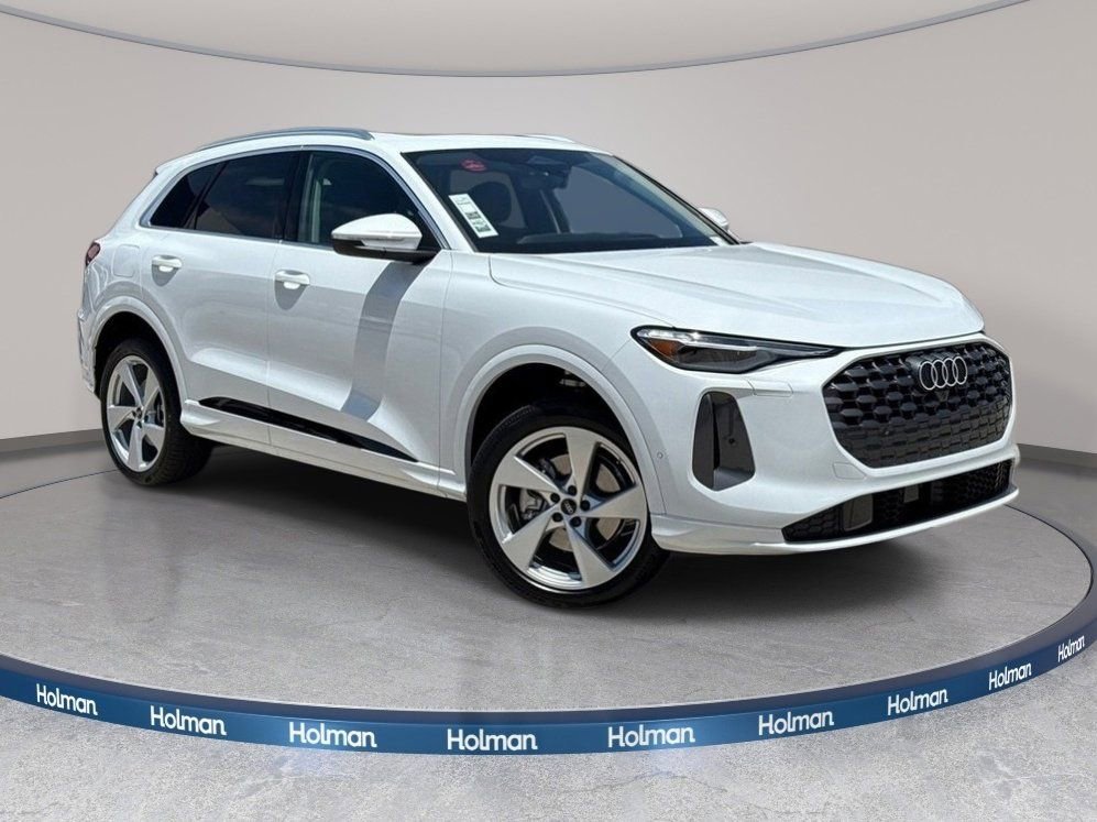 Certified 2025 Audi Q5 Premium w/ Premium Plus AWD/4WD image 2