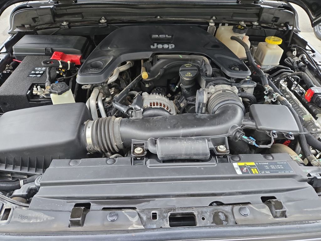 Used 2020 Jeep Gladiator Overland image 26