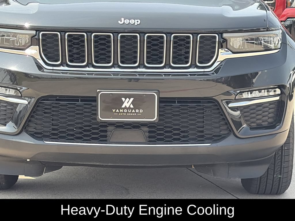 Used 2023 Jeep Grand Cherokee Limited w/ Trailer Tow Prep Group (B) AWD/4WD image 4