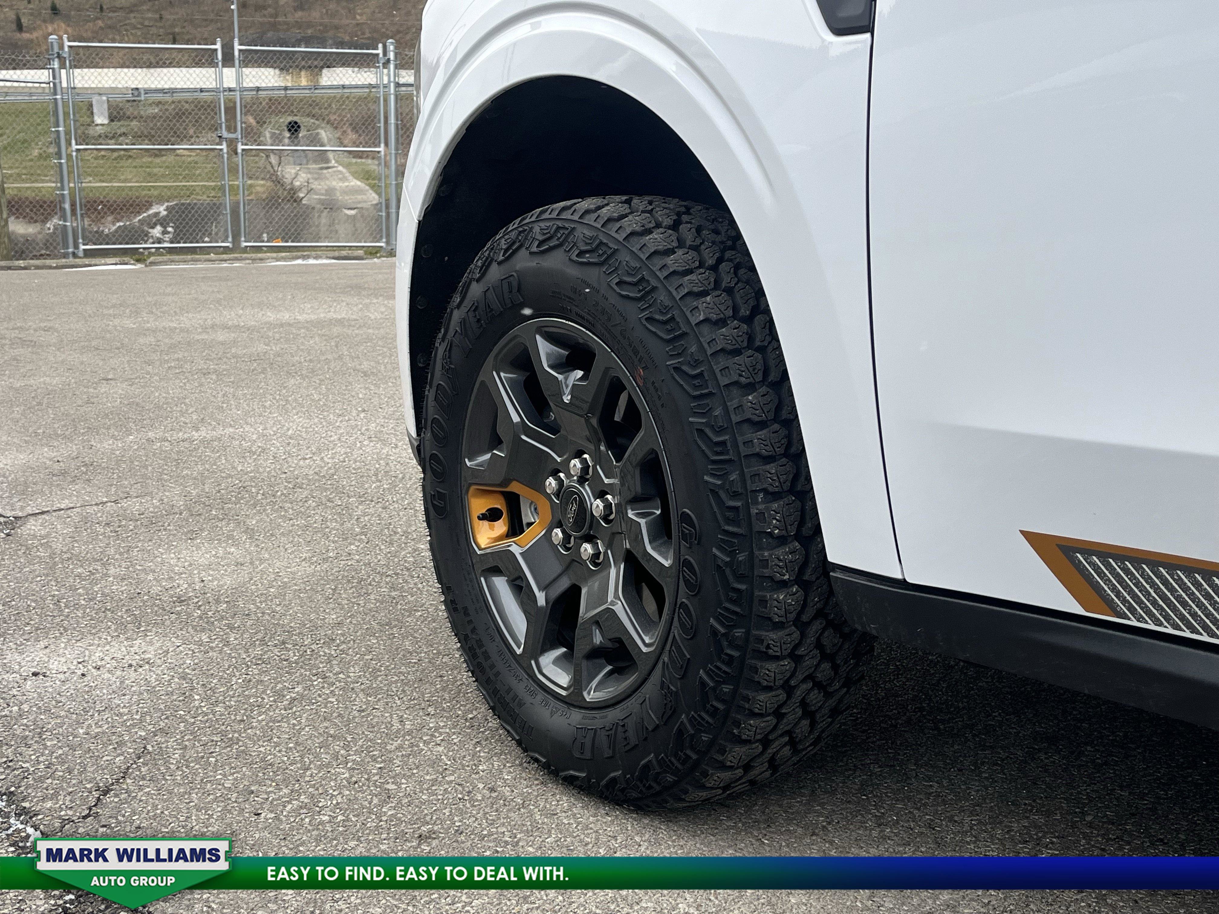 Used 2025 Ford Maverick Tremor image 27