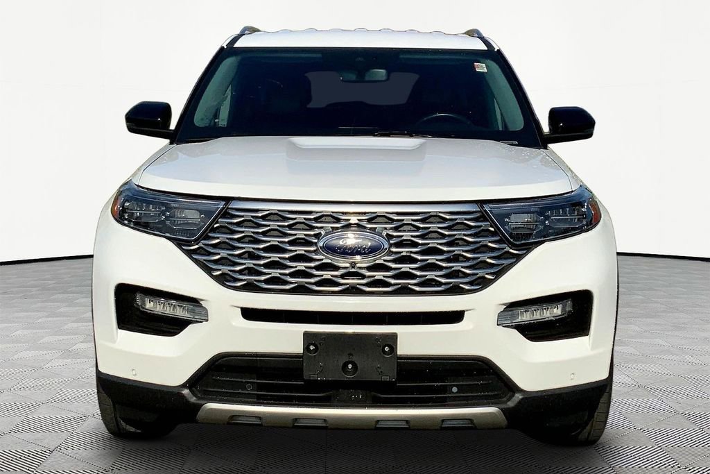 Used 2022 Ford Explorer Limited w/ Equipment Group 301A image 2