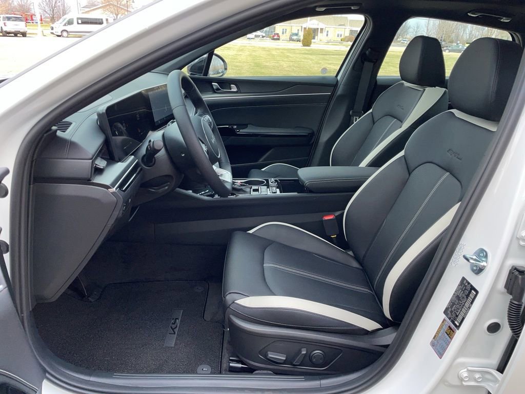New 2026 Kia K5 GT-Line image 8