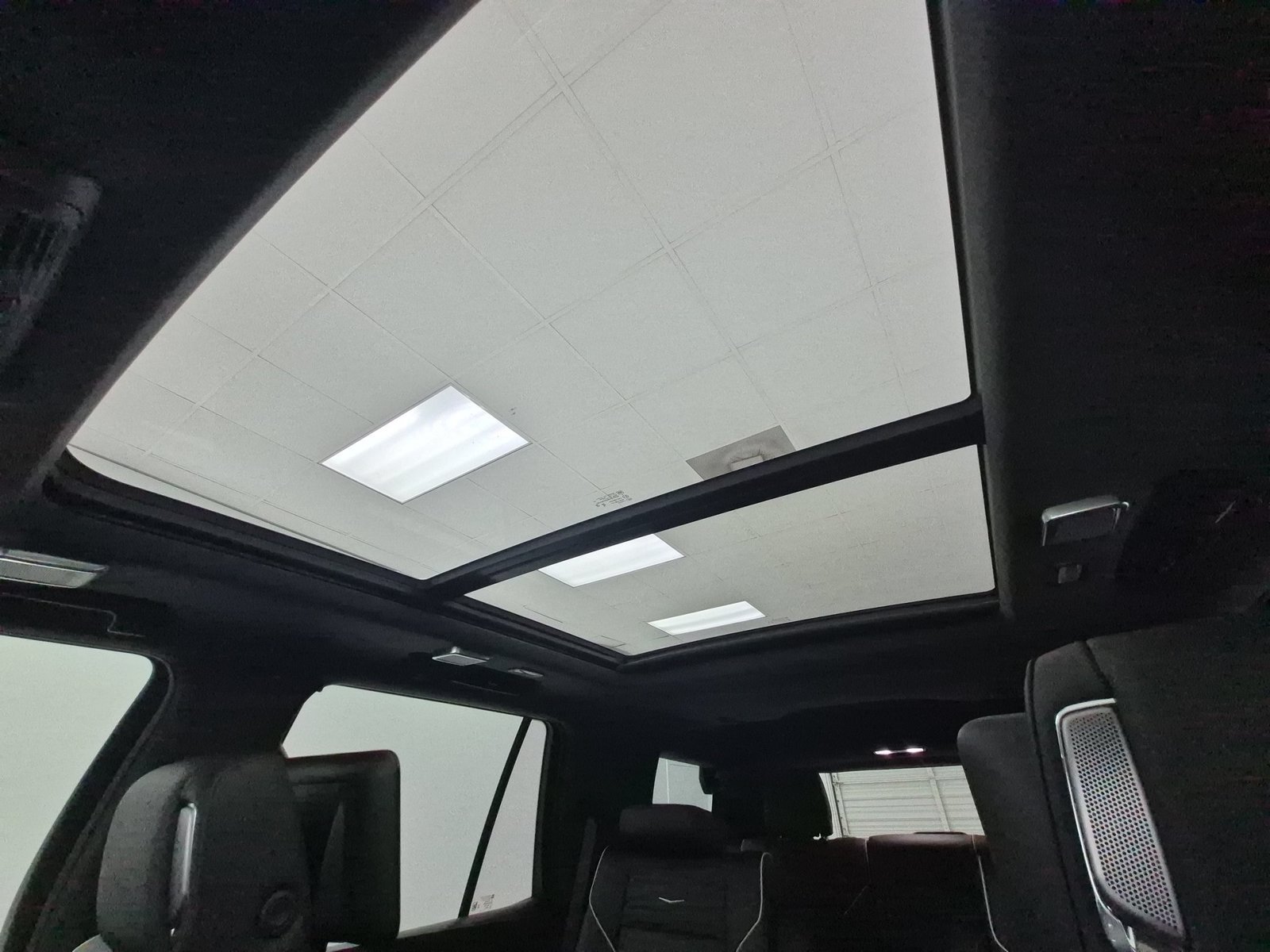 Used 2024 Cadillac Escalade Sport Platinum AWD/4WD image 21
