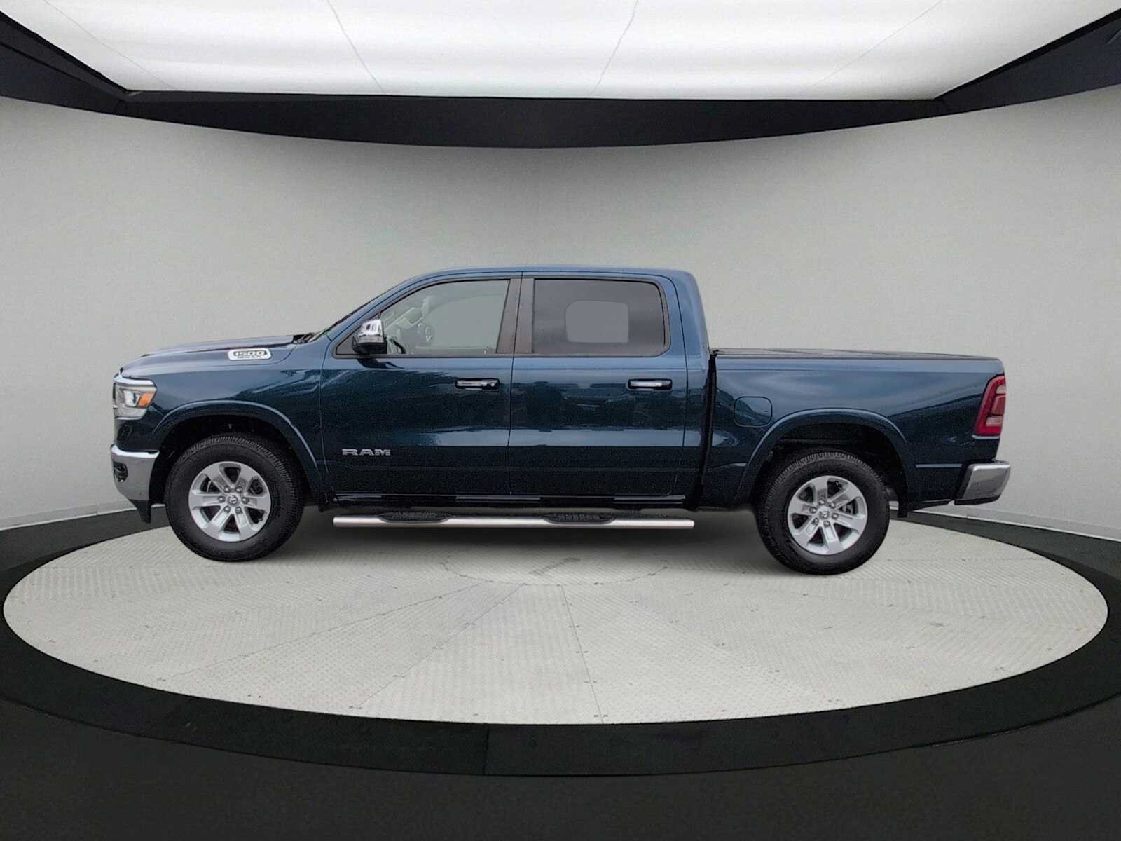 Used 2021 RAM 1500 Laramie AWD/4WD image 5