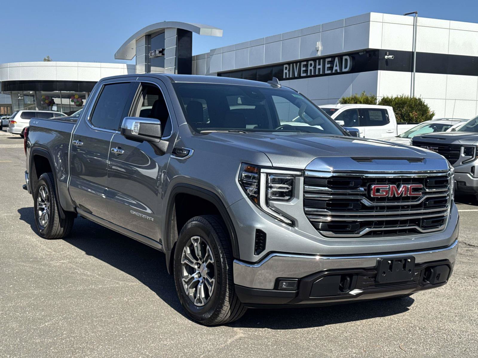 Certified 2025 GMC Sierra 1500 SLT AWD/4WD image 2