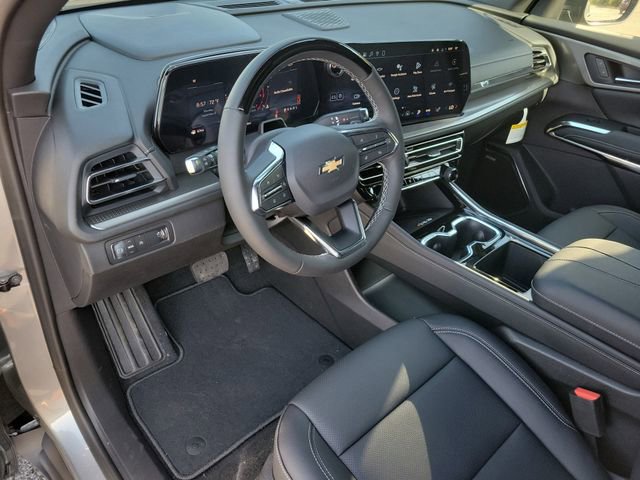 New 2026 Chevrolet Traverse LT w/ Enhanced Driving Package image 4