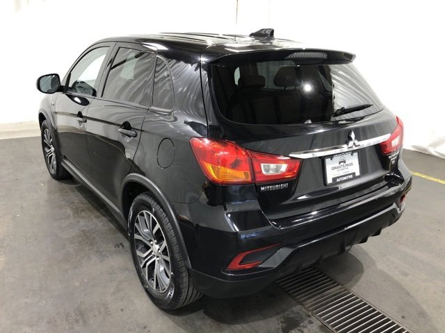 Used 2018 Mitsubishi Outlander Sport SE image 5