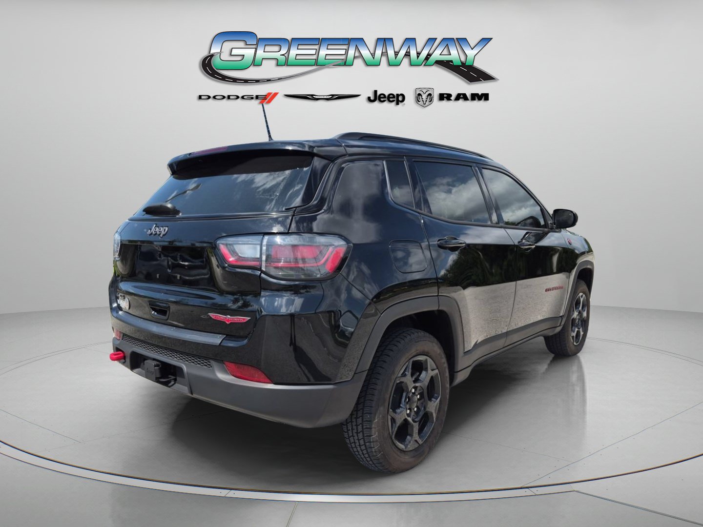 Used 2023 Jeep Compass Trailhawk w/ Trailhawk Elite Group AWD/4WD image 3