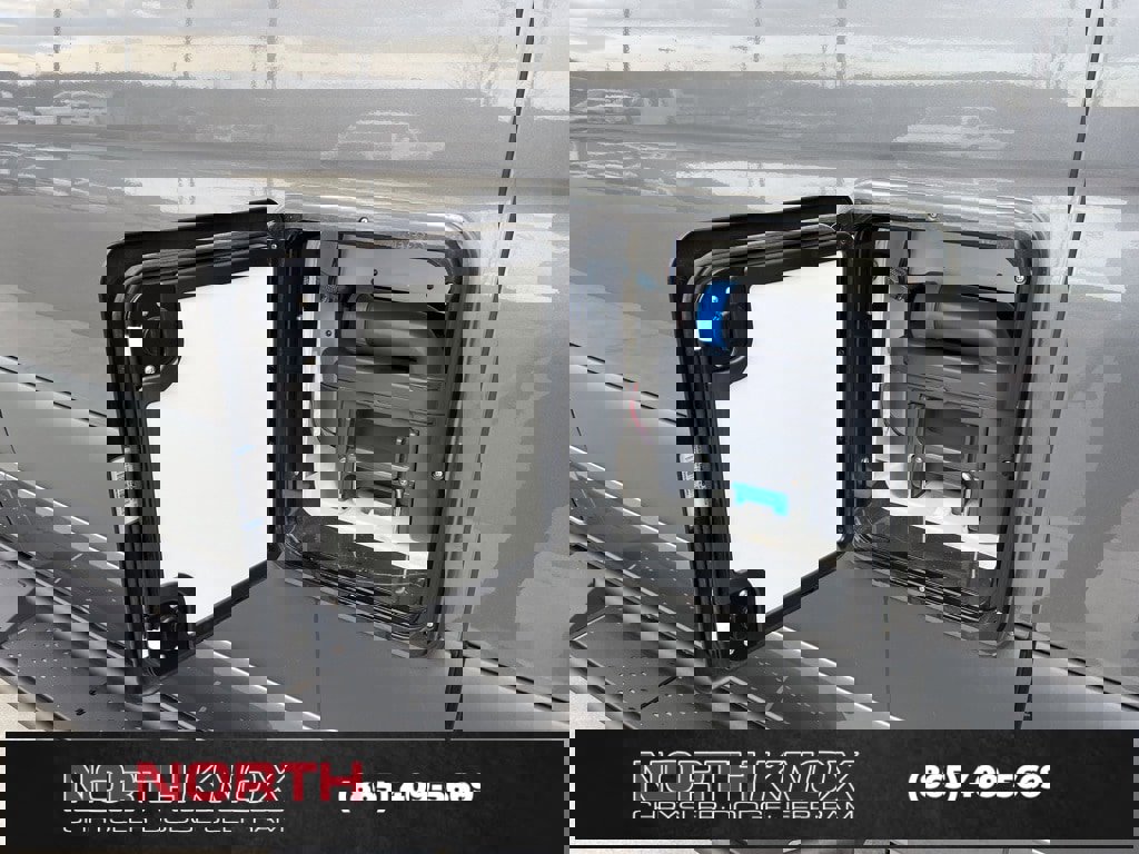 Used 2023 Mercedes-Benz Sprinter 144 Cargo image 20