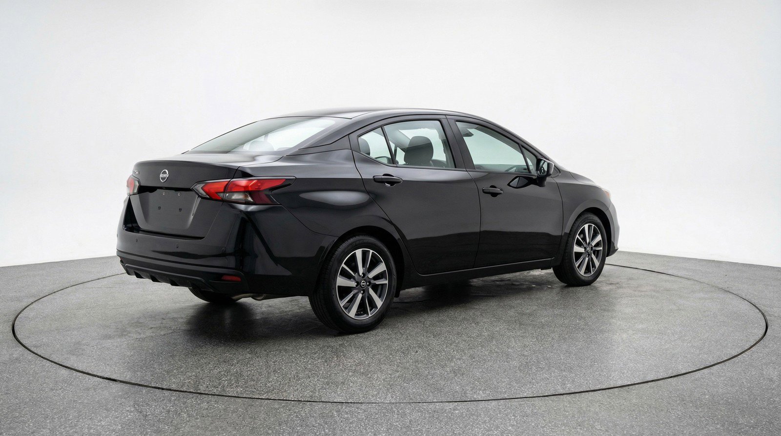 Used 2025 Nissan Versa SV FWD image 9