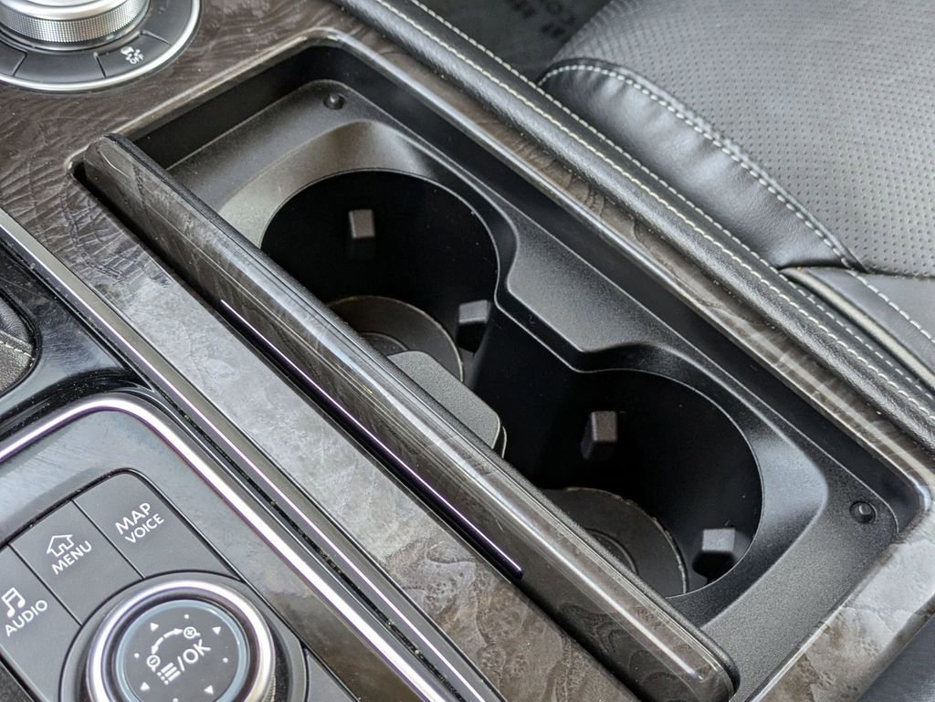 Used 2024 INFINITI QX80 Luxe image 19