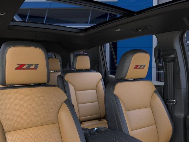 New 2027 Chevrolet Traverse Z71 w/ Driver Confidence Package AWD/4WD image 24