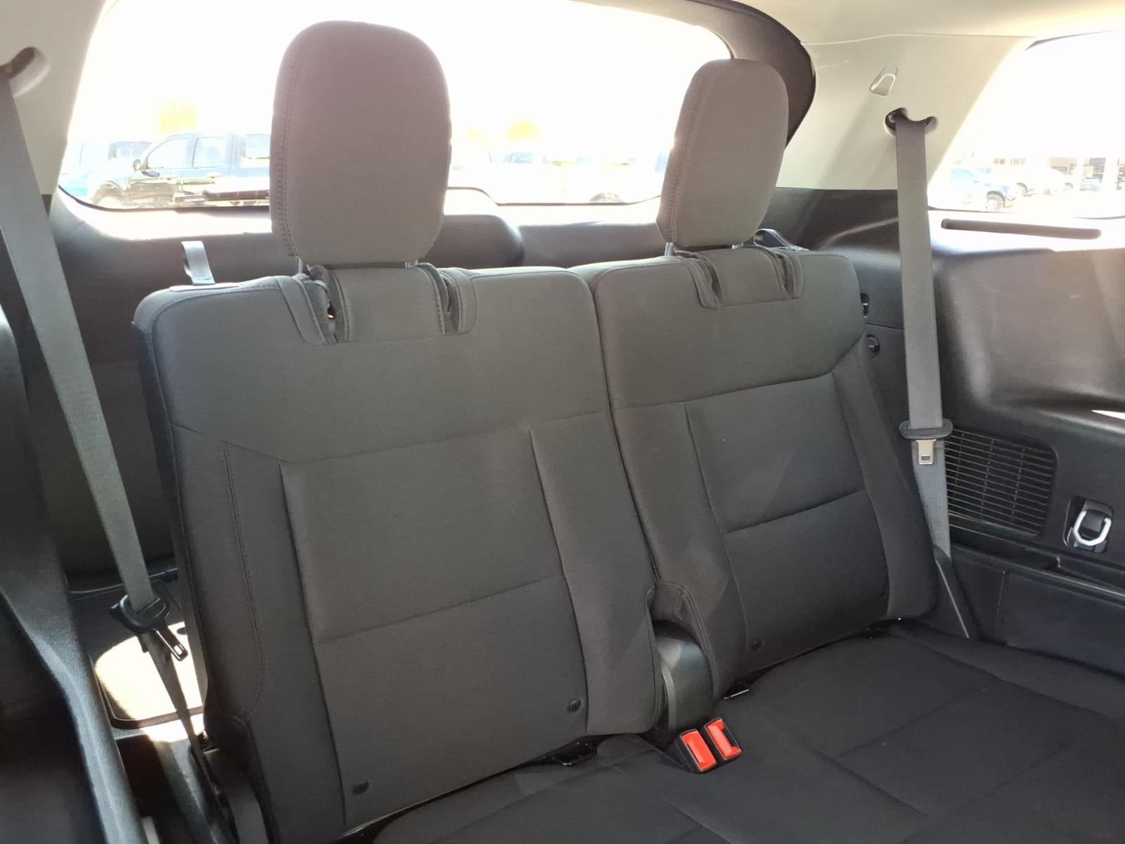 Certified 2023 Ford Explorer XLT RWD image 16