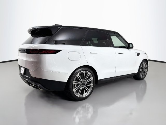 New 2027 Land Rover Range Rover Sport SE AWD/4WD image 5