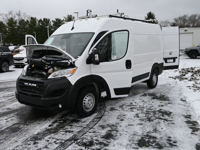 Used 2024 RAM ProMaster 2500 w/ Convenience Group image 39