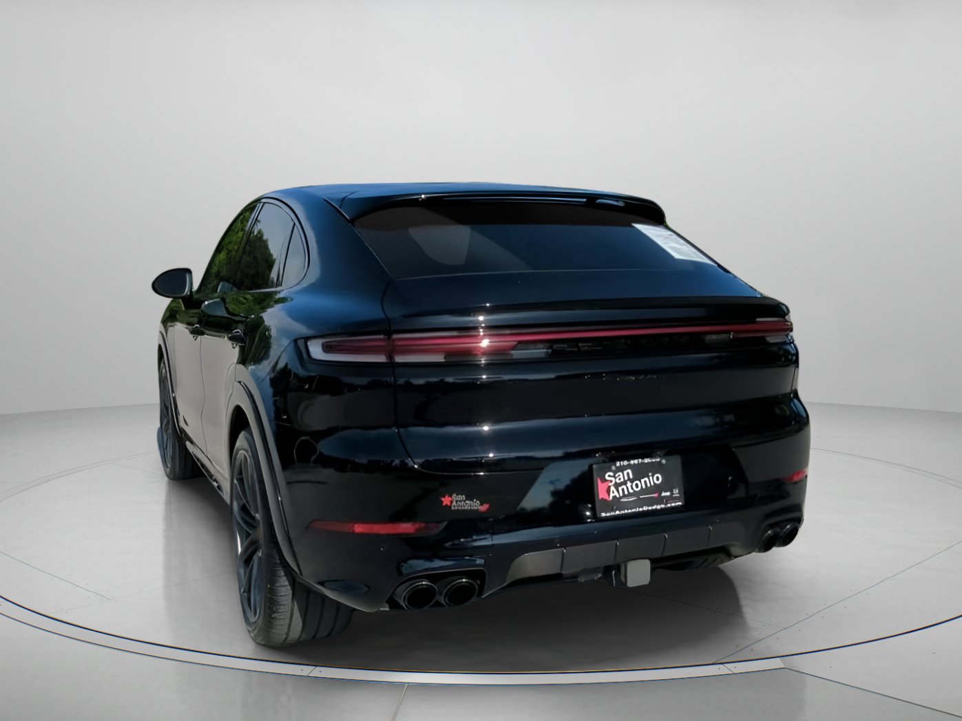 Used 2024 Porsche Cayenne S AWD/4WD image 23