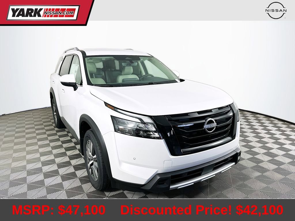 New 2025 Nissan Pathfinder SL w/ Black Appearance Package image 1