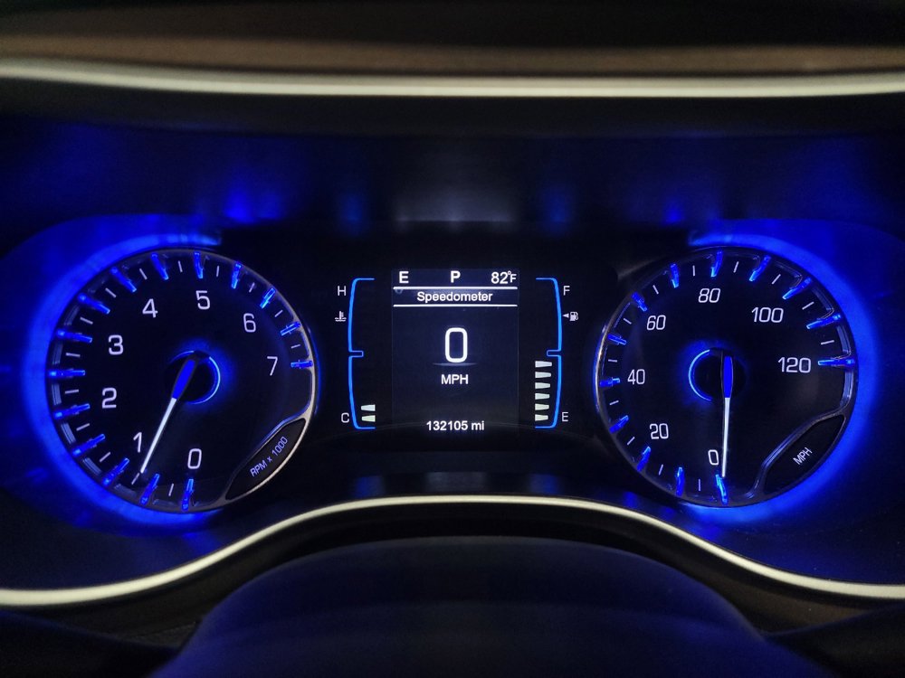 Used 2017 Chrysler Pacifica Touring FWD image 23