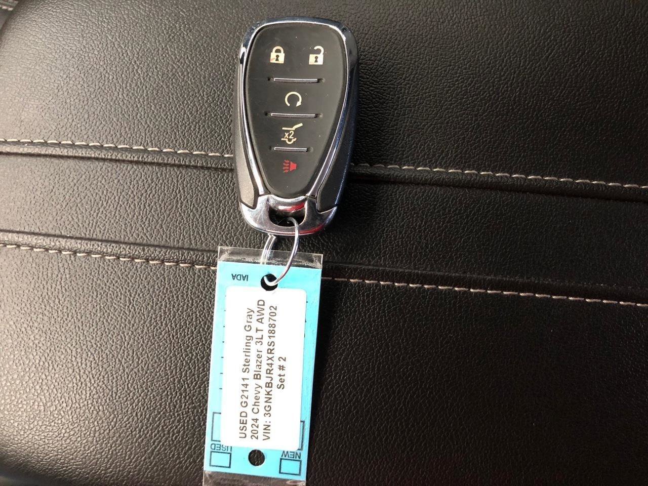 Used 2024 Chevrolet Blazer LT w/ LPO, Black Grille Bar Package AWD/4WD image 21