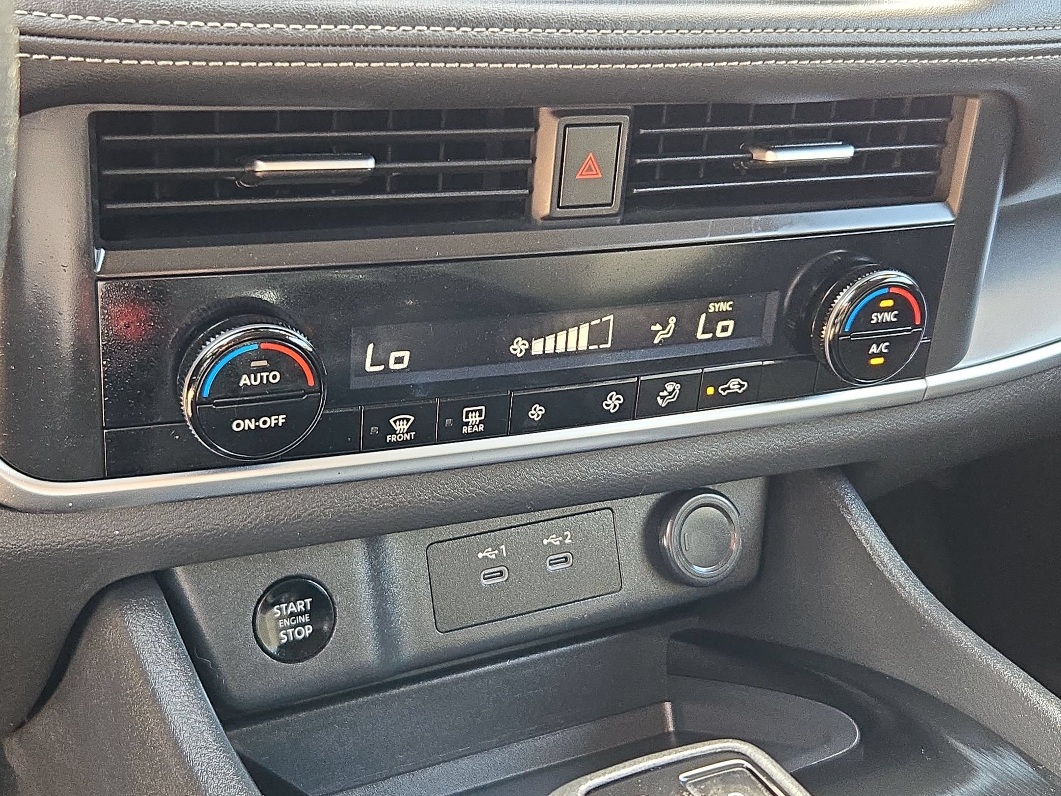 Certified 2025 Nissan Rogue SV FWD image 18